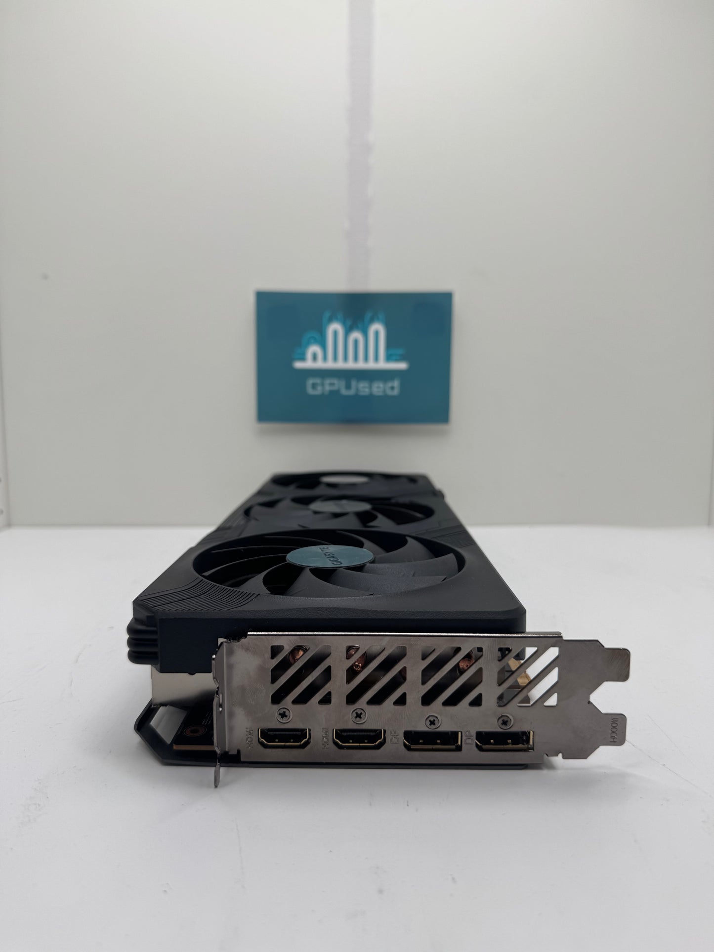 Gigabyte AMD Radeon RX 7900XTX Gaming 24GB GDDR6 - A