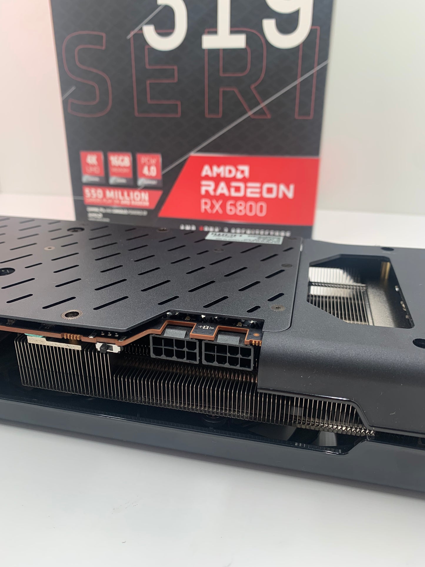 XFX AMD Radeon RX 6800 SWFT 319 16GB GDDR6 - C
