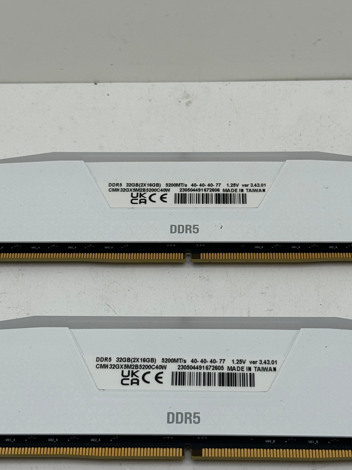 32GB (2X16GB) Corsair Vengeance White 5200MHz DDR5-RAM