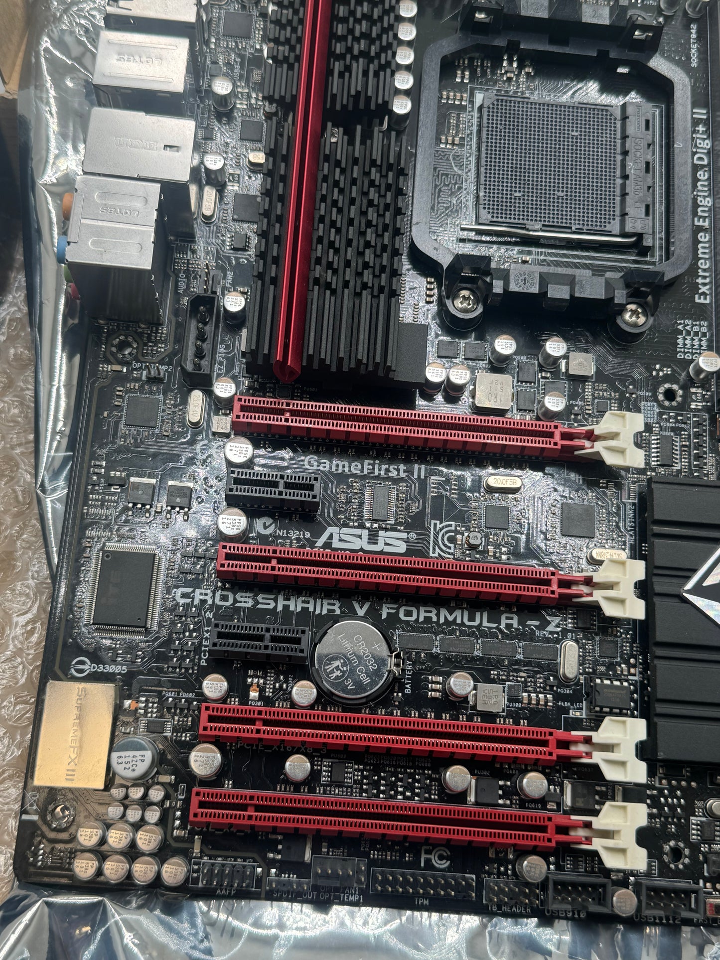 ASUS Crosshair V Formula-Z ATX AMD Socket AM3+ Motherboard