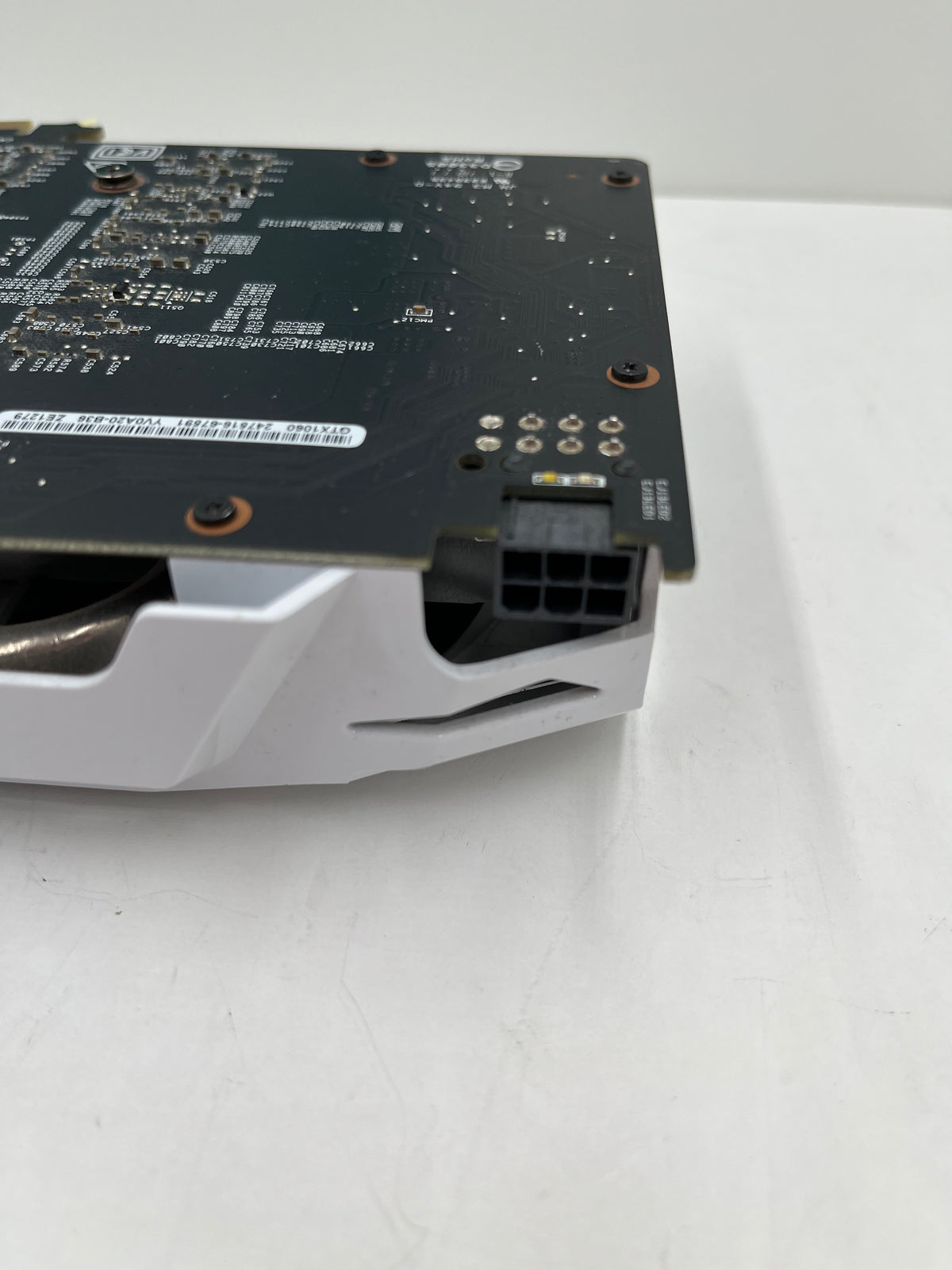 ASUS Nvidia GeForce GTX 1060 Dual White 6GB GDDR5 - A