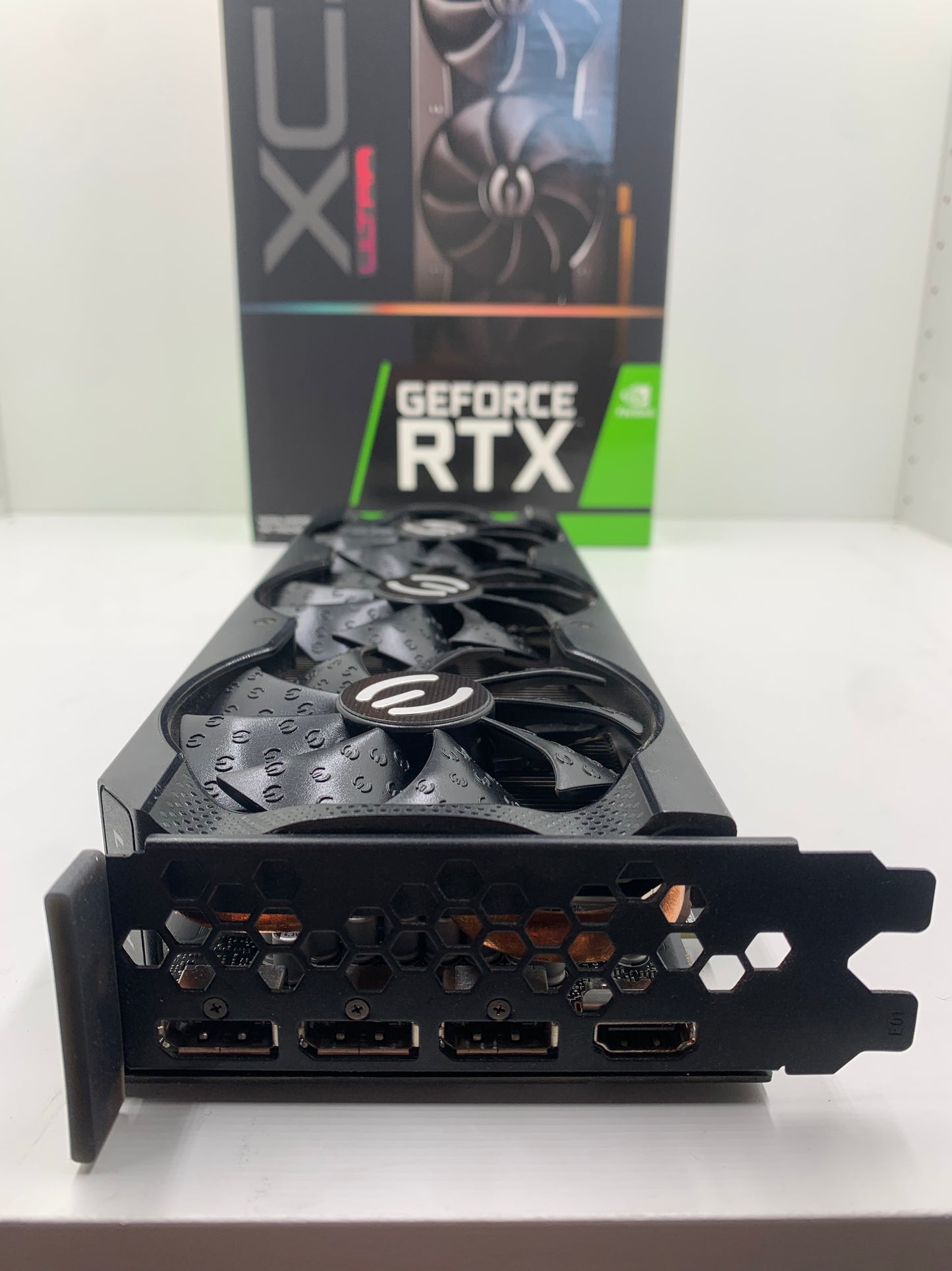 EVGA Nvidia GeForce RTX 3070 XC3 Ultra 8GB GDDR6 — product photograph 4 of 6